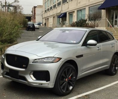 2-2017JaguarF-Pace